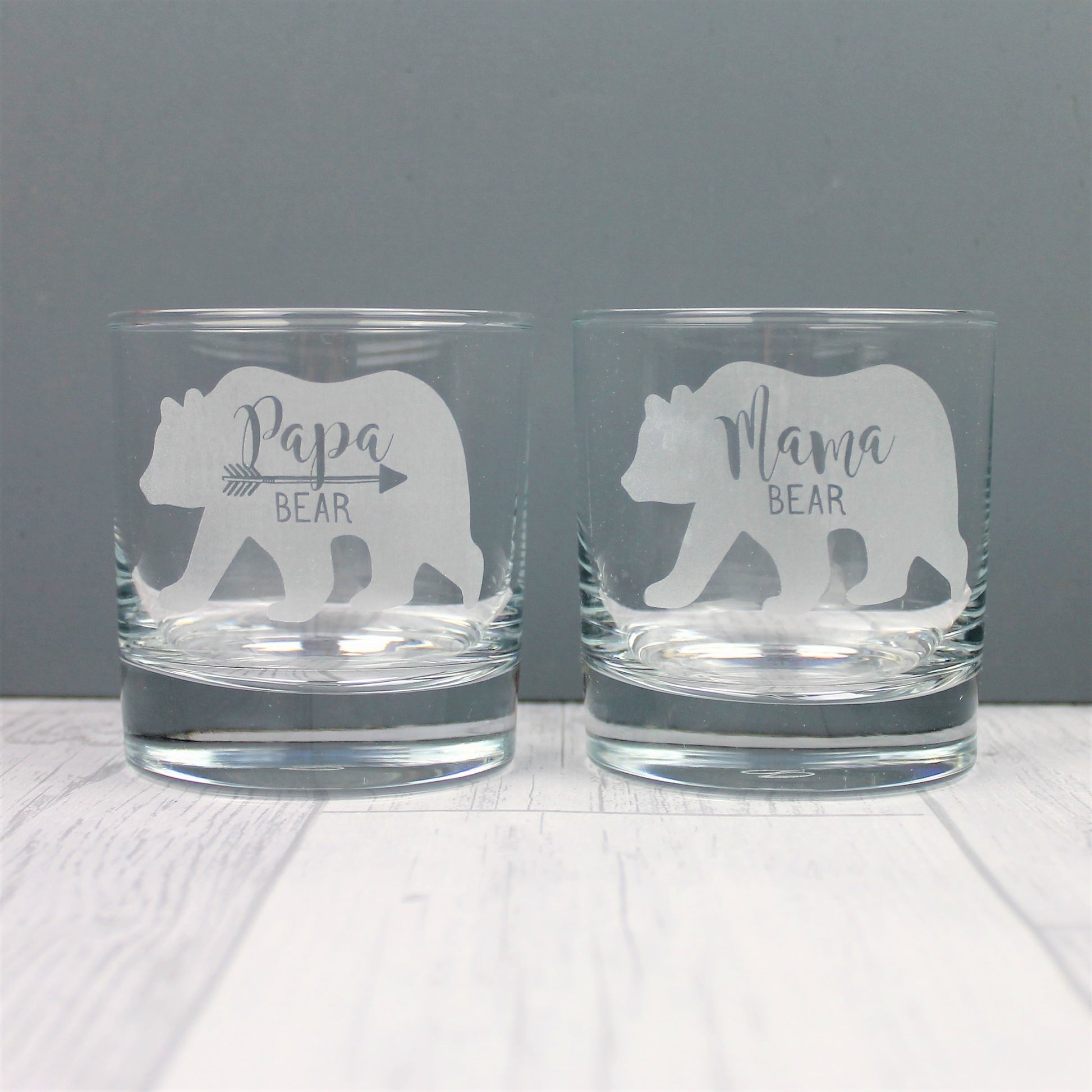Mama and Papa bear engraved whisky glass duo
