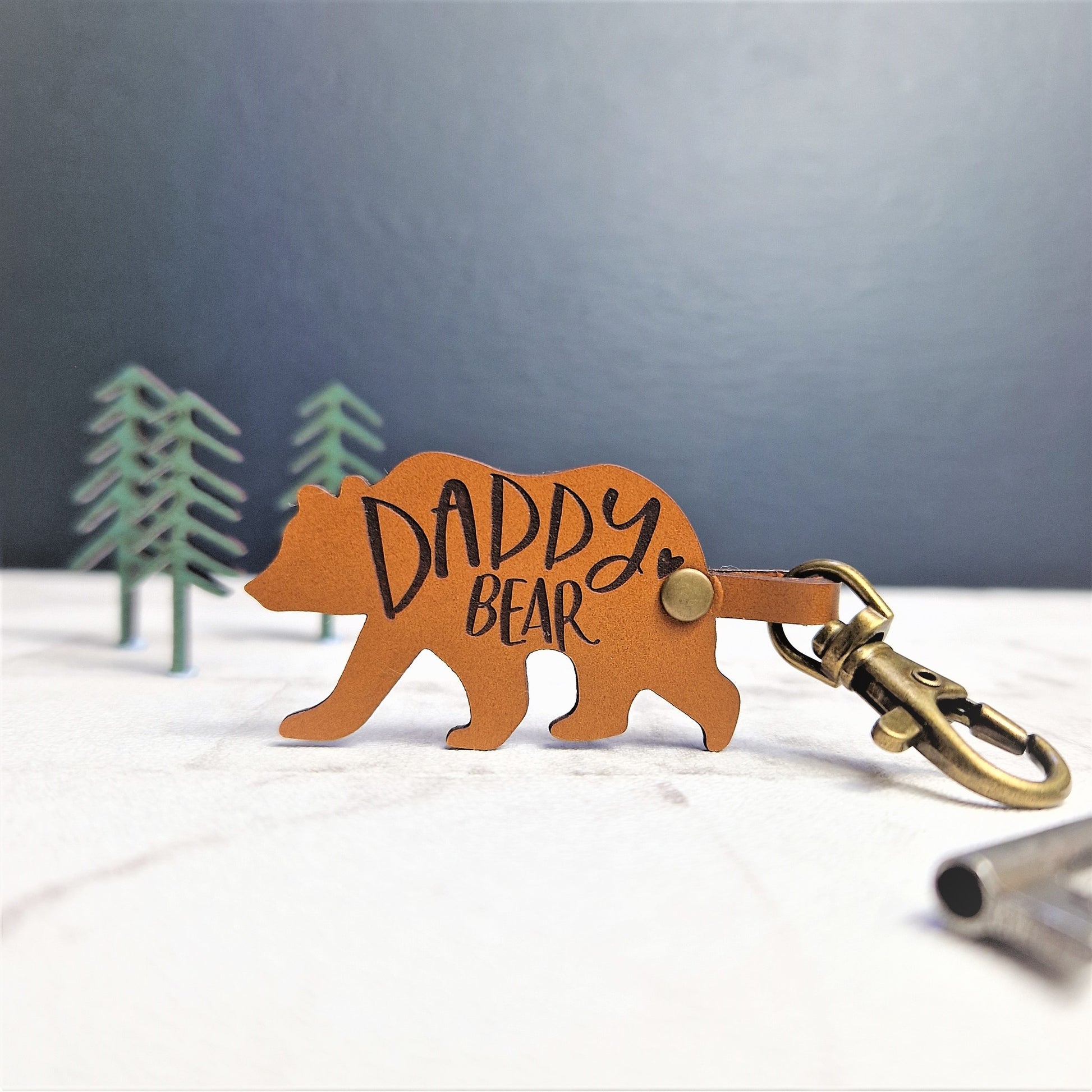 daddy bear leather keyring ideal fathers day gift