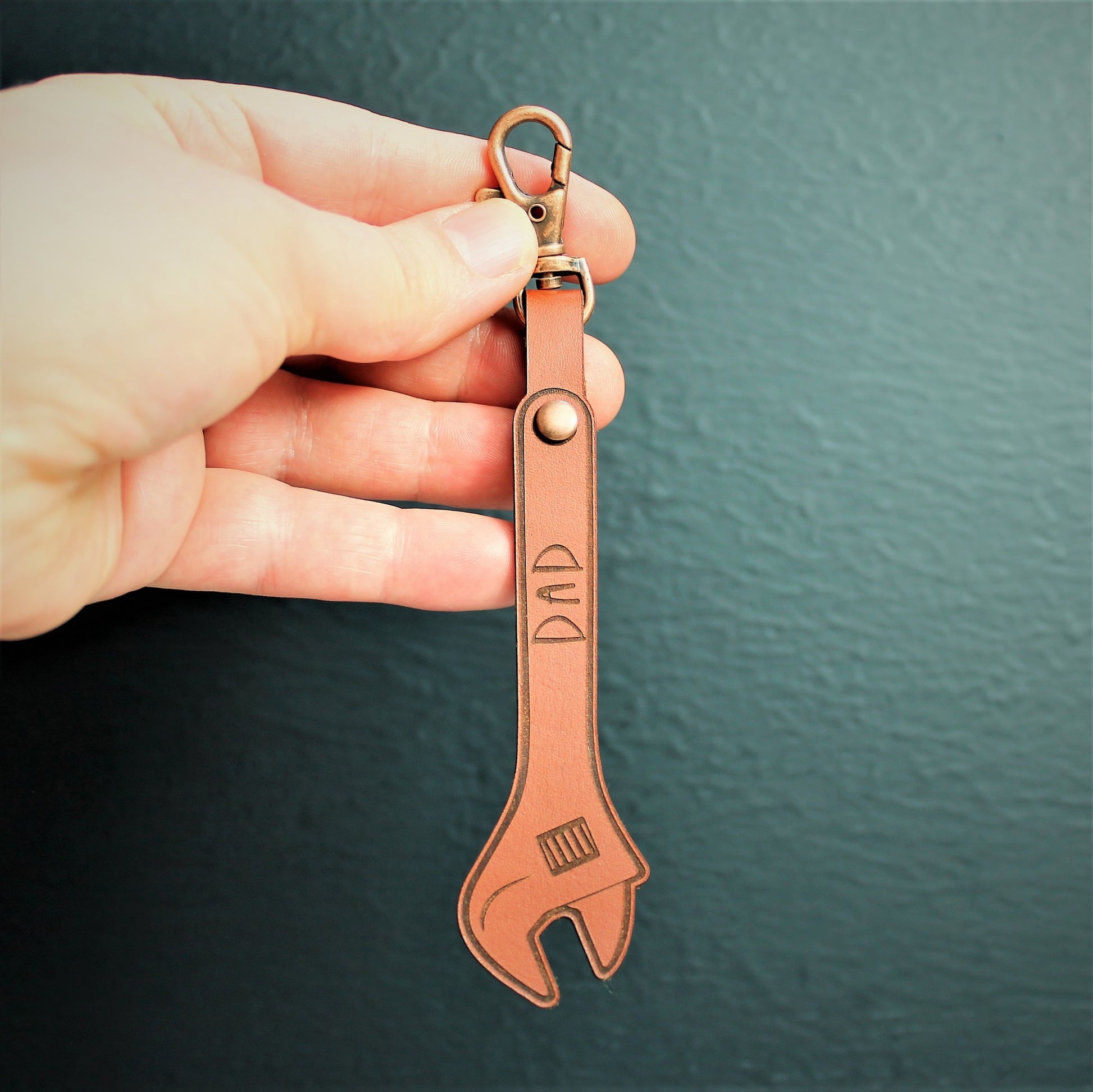 mechanic wrench for dad, keyring made from real leather engraved with name 