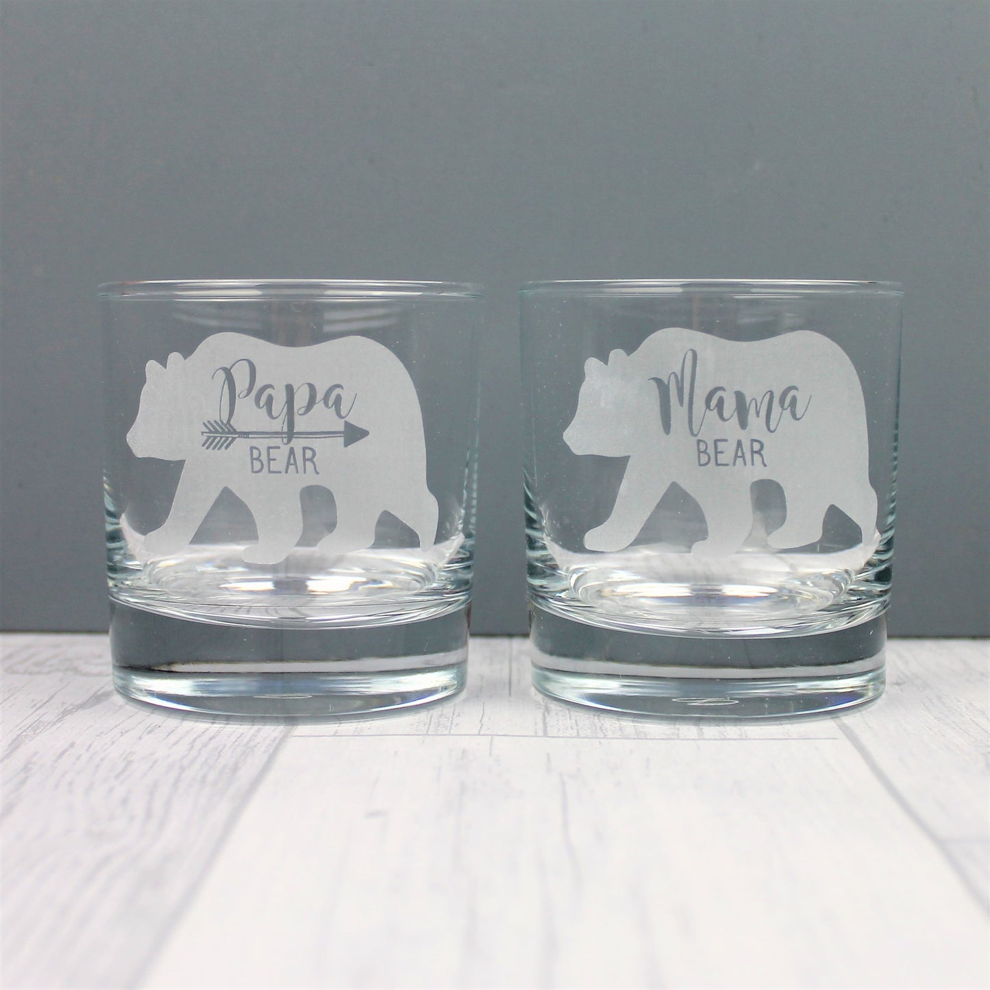 engraved whisky glass duo with mama and papa bear engraved onto them 