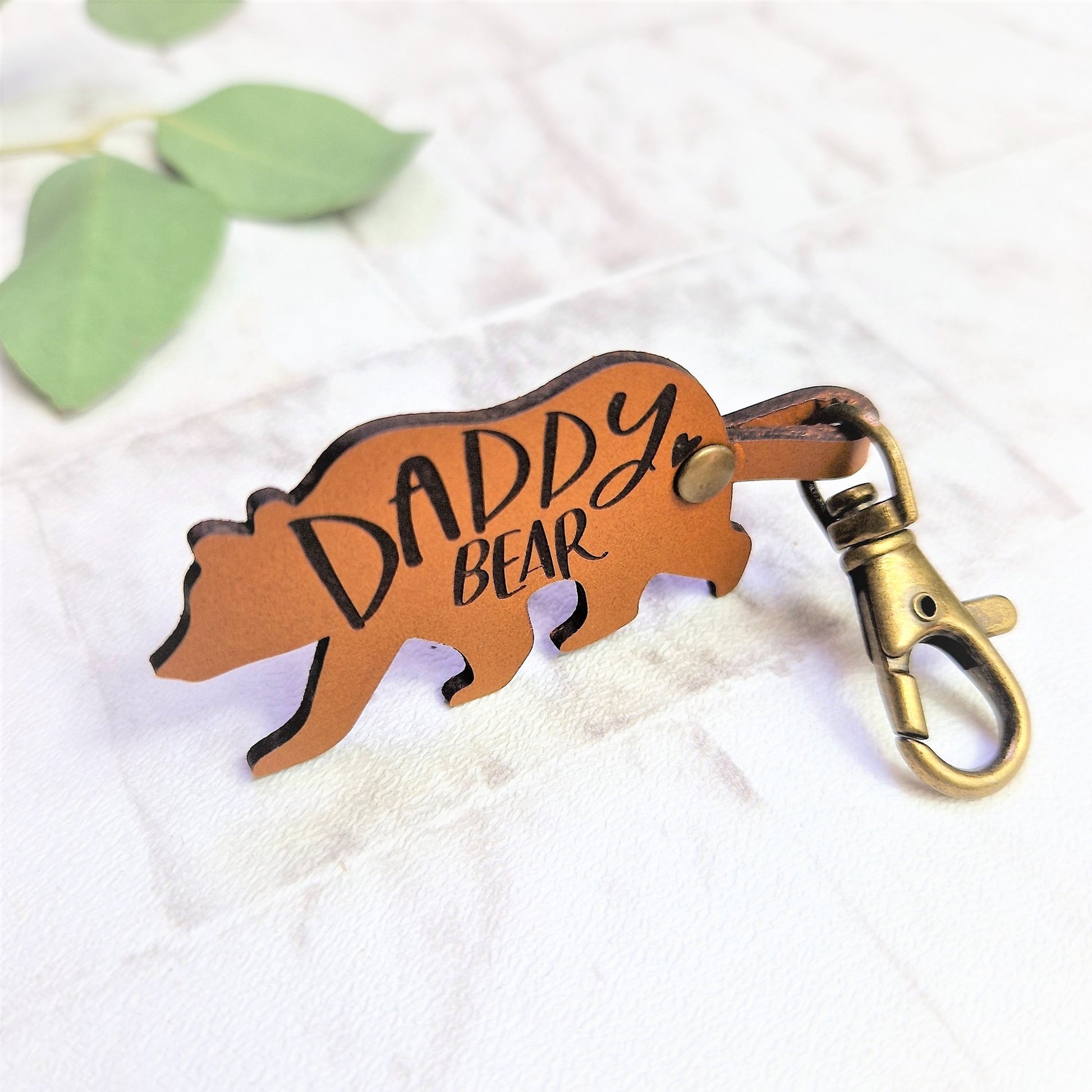 fathers day gift idea daddy bear leather keyring 